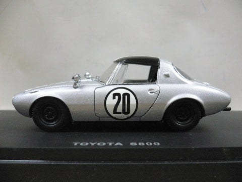 KYOSHO 1/43 TOYOTA SPORTS S800 '65 SILVER #20 (03092A) (01951) (PIU)
