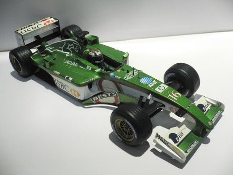 HOTWHEELS 1/18 JAGUAR R3 EDDIE IRVINE 2002 #16 (BUY)
