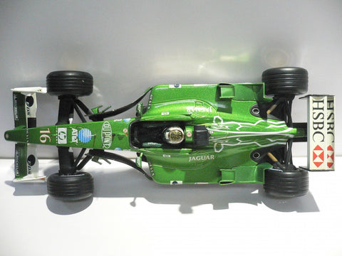 HOTWHEELS 1/18 JAGUAR R3 EDDIE IRVINE 2002 #16 (BUY)