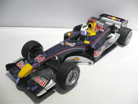 MINICHAMPS 1/18 Red Bull Racing Cosworth RB1 David Coulthard 2005 #14 (BUY)