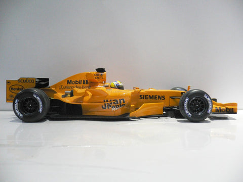 MINICHAMPS 1/18 MCLAREN MERCEDES MP4-21 Juan Pablo Montoya 2006 #4 (BUY)