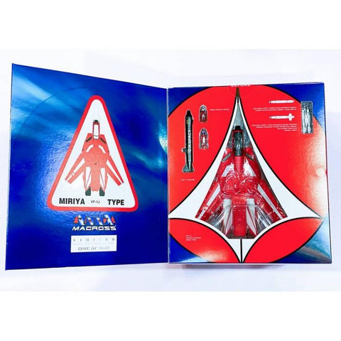 CALIBRE WINGS 1/72 Macross VF-1J Max & Miriya Fighter Valkyrie Giftset CA72RB0708 (61061) (C1128-24)
