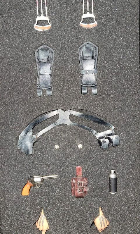 C1067-55 DAMTOYS GANGSTER KINGDOM 黑幫王國 GK011 DIAMOND 5 RALAP 方塊 5 + GHOST FIGURE