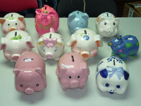 賣 豬 LOT PIG FLOCKED NODDING HEAD PIGS STATUE COIN BANK 錢箱 亥 風水 儲蓄