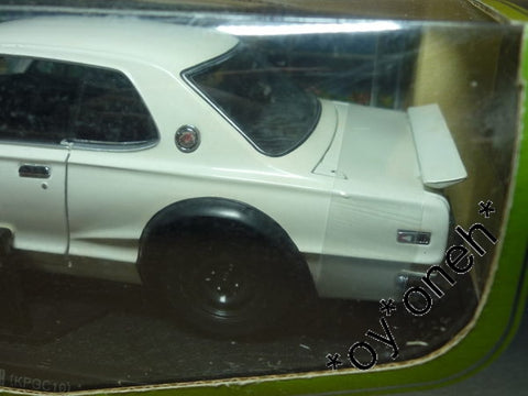 KYOSHO 1/18 NISSAN SKYLINE 2000GT-R KPGC10 WHITE 08121W (02262) (PIU)