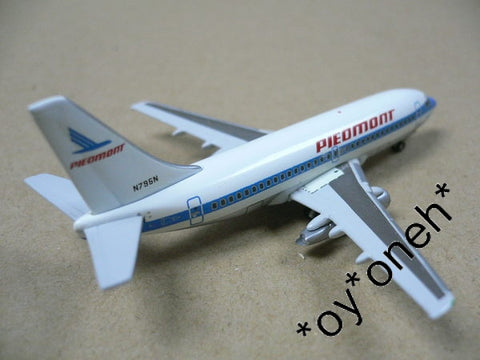 GEMINI JETS 1/400 PIEOMONT BOEING 737-200 N795N (GJPDM135) (70135) (PIU50)