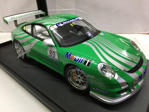 AUTOART 1/18 PORSCHE 911 (997) GT3 CUP 2006 VIP/GREEN LIVERY (80682)