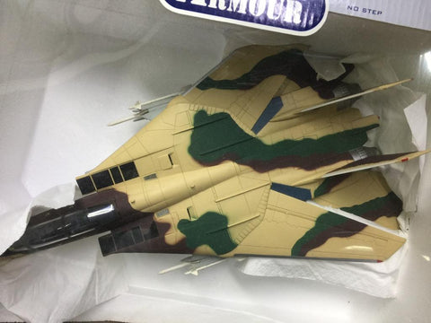 FABBRICATO DA ARMOUR COLLECTION 1/48 F-14 TOMCAT U.S. NAVY "TOP GUN" (98039) (BUY)