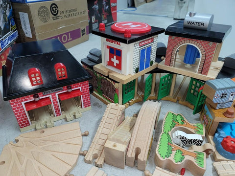 Thomas wooden wood  railway building track set