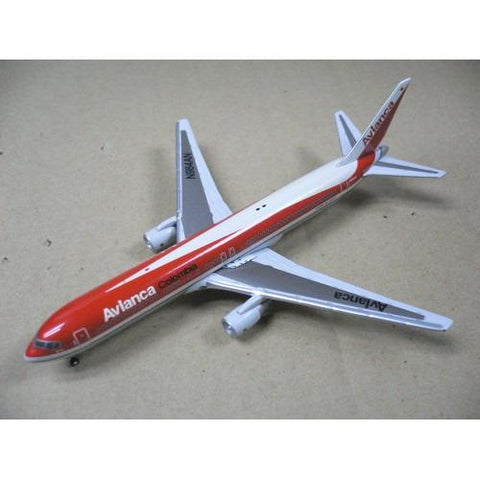 GEMINI JETS 1/400 AVIANCA COLOMBIA BOEING 767-300 N984AN (GJAVA163) (70163) (LOT0190) (PA0)
