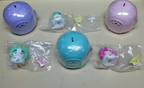 BANDAI 37141 KIRA KIRA HAPPY 打開吧! 見習神仙精靈 神仙精靈膠囊酒店 緞緞+郊遊帽 雨莉+飲品連托盤 緹婭+首飾絲帶 廚房 泳池 下午茶 扭蛋套裝 KIRA KIRA HAPPY HIRAKE! COCOTAMA COCOTAMA CAPSULE HOTEL RIBBON+OUTING HAT AMELIE+DRINK W/ HOLDER TIA+JEWELRY RIBBON KITCHEN POOL AFTERNOON TEA SET (EPC-2380-36s) 存