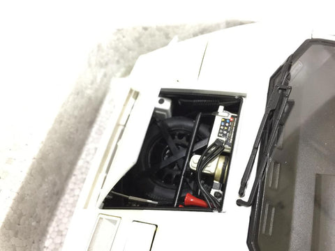 AUTOART 1/18 LAMBORGHINI COUNTACH 25th ANNIVERSARY EDITION WHITE (74537) (PIU500)