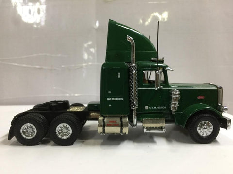 MATCHBOX 1/58 PETERBILT 359 彼得比爾特 肌肉卡車 美式長頭卡車 (BUY)