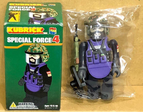 MEDICOM 100% KUBRICK SPECIAL FORCE 4 MSFS COBRA (SPK-17051C)