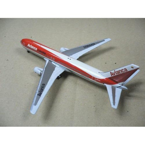 GEMINI JETS 1/400 AVIANCA COLOMBIA BOEING 767-300 N984AN (GJAVA163) (70163) (LOT0190) (PA0)
