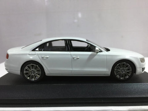 KYOSHO 1/43 AUDI A8 D4 WHITE (03811W) (16431) (PA80)