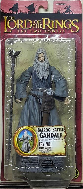 TOY BIZ 81569 魔戒二部曲 雙城奇謀 大戰炎魔 甘道夫 連發聲台座 伊恩麥基倫 THE LORD OF THE RINGS THE TWO TOWERS BALROG BATTLE GANDALF WITH ELECTRONIC SOUND BASE IAN MCKELLEN (LOTR) 1113147537