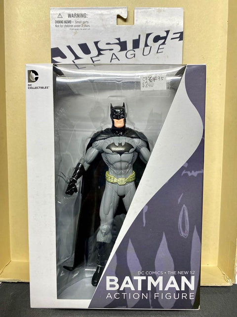C926-295 DC COMICS JUSTICE LEAGUE THE NEW 52 BATMAN ACTION FIGURE