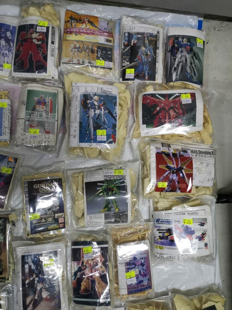 一大堆 手辦 首辨 未砌 未上色 lot for sell 約62包