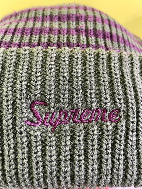 SUPREME WIDE RIB 冷帽 STRIPED LOOSE GAUGE BEANIE HAT OLIVE MAROON BOX LOGO CAMP CAP SNAPBACK MEN’S ACCESSORIES HATS BALL CAP 深綠色紫橫間  （PIU640E2709)