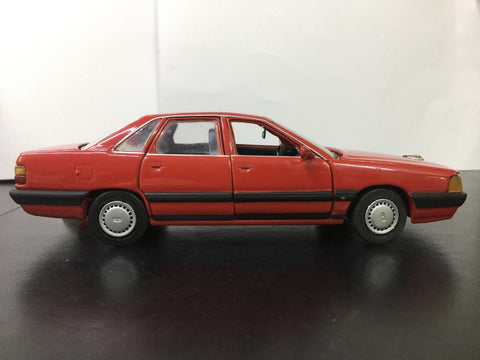 中國一汽 1/24 紅旗 CA7220 轎車 (BUY)