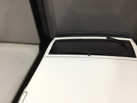 IGNITION MODEL 1/18 TOYOTA SPRINTER TRUENO AE86 3 DOOR GTV WHITE (88056) (P15M-121)