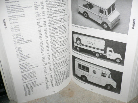 KRAUSE PUBLICATIONS SINCE 1952 1999 6TH EDITION 玩具與價格 TOYS &amp; PRICES EDITED BY SHARON KORBECK ISBN: 0-87341-654-6 41654 b8984727